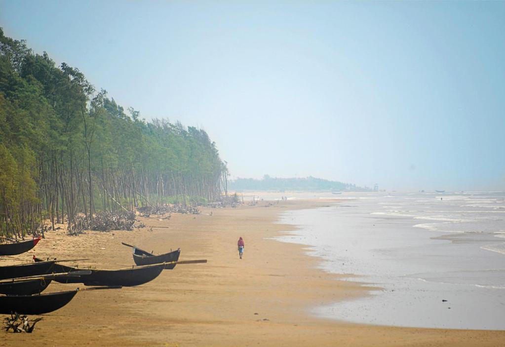 Sea Queen Uttara Resort Tajpur Exteriör bild